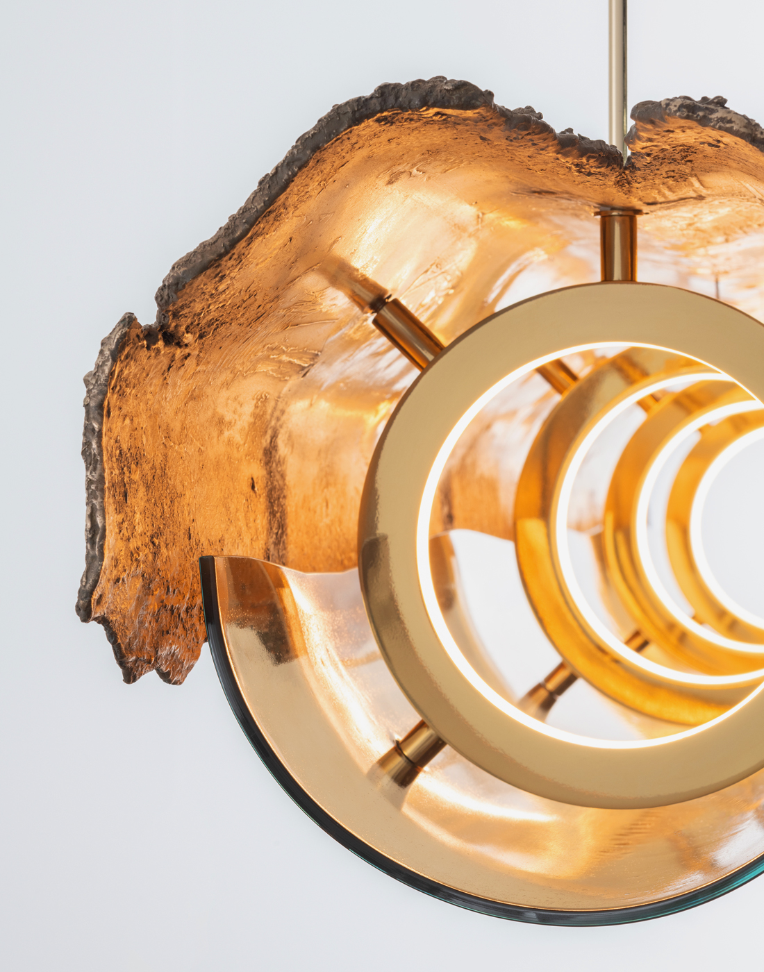 DELOS
pendant light